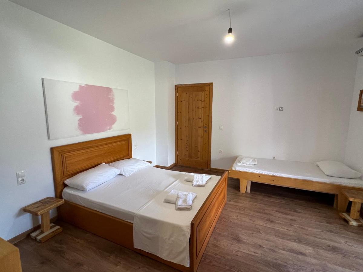 Argileos Rooms Himare Esterno foto